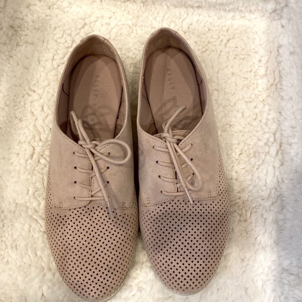 Kelly and Katie pink loafers.